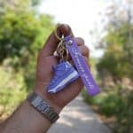 آویز سیلیکونی طرح کتونی جردن ساقدار - Image 5